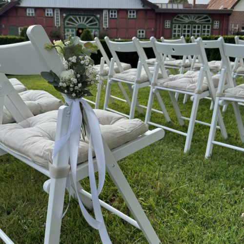 48eee5a6-9d0d-47cb-b2ba-15f618d9b51f Stuhl mieten